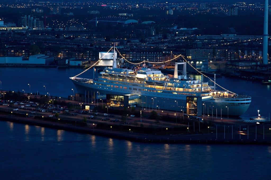 rotterdam haven havenstad hdr scheepvaart skyline euromast kop van zuid erasmusbrug erasmus mc europoort botlek maasvlakte